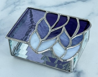 Stained glass knit stitch trinket box: purple ombre yarn, gift for knitter