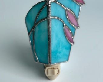 Sky blue and pink Stained Glass Electric Night Light, flower nightlight, housewarming gift, baby gift, pink night light, stained glass light
