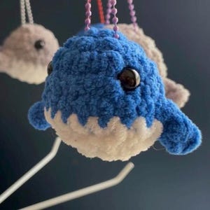 Handmade Crochet Whale Keychain – Cute Amigurumi Sea Animal – Ocean Lover Gift – Kawaii Bag Charm – Small Plush Keyring Toy
