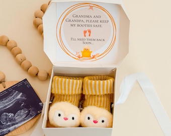 Grandparents Pregnancy Announcement Box – Baby Reveal Gift with Animal Booties, New Grandparent Reveal Idea