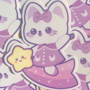 Cute Cat Star Sticker | Kawaii Celestial Vinyl Sticker for Journals, Laptops, Water Bottles, Dreamy Aesthetic Stationary