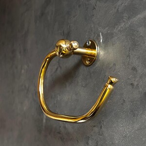 Suporte para papel higiênico de latão sem laca, suporte para rolo de latão montado na parede, acessórios vintage para banheiro. Suporte. Suporte para toalhas de latão. Suporte para rolo.