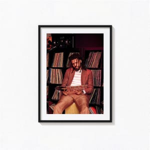 J. Cole Posters / J. Cole Black and White Wall Art, Poster musicale, Arredamento per la casa, Stampe fotografiche, Poster Forest Hills Drive 2014, BAM235