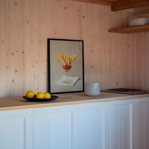 Impressão de Taça de Martini com Batatas Fritas | Arte de Parede Divertida para Bar de Coquetéis | Download Digital | #V152 imagem 8