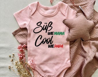 Babybody „Süß wie MAMA Cool wie PAPA“ / Schwangerschaftsverkündung Mama und Papa / Schwangerschaftsverkündung / liebevolle Geschenkidee