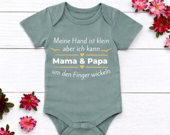 Babybody „Meine Hand ist klein aber ich kann Mama & Papa um den Finger wickeln“ Schwangerschaftsverkündung Mama und Papa