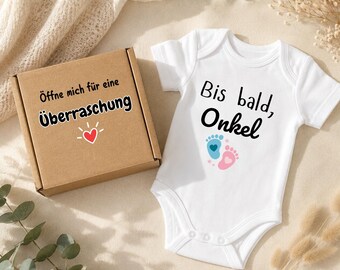 Babybody „Bis bald, Onkel“ – liebevolle Schwangerschaftsverkündung mit Geschenkbox | Wunschbotschaft |
