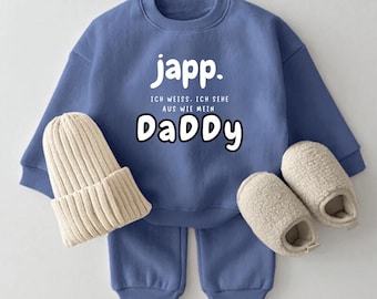 Japp. ich weiß, ich sehe aus wie mein Daddy,  Persönliches Geschenk zur Geburt – Emotionales Baby Set – Besonderes Geburtsgeschenk