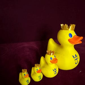 3D Printed Yellow Royal Caribbean Cruise Duck: Collectible Cruising Gift image 17