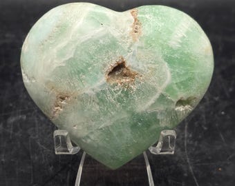 Caribbean calcite heart! 5.7 ounces, 2.7 inches tall, 2.4" wide