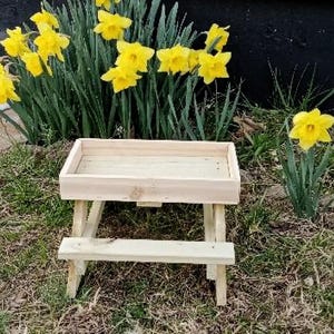 Chicken Picnic Table Feeder, Chick Nick Feeder Table, Feeder table for chickens
