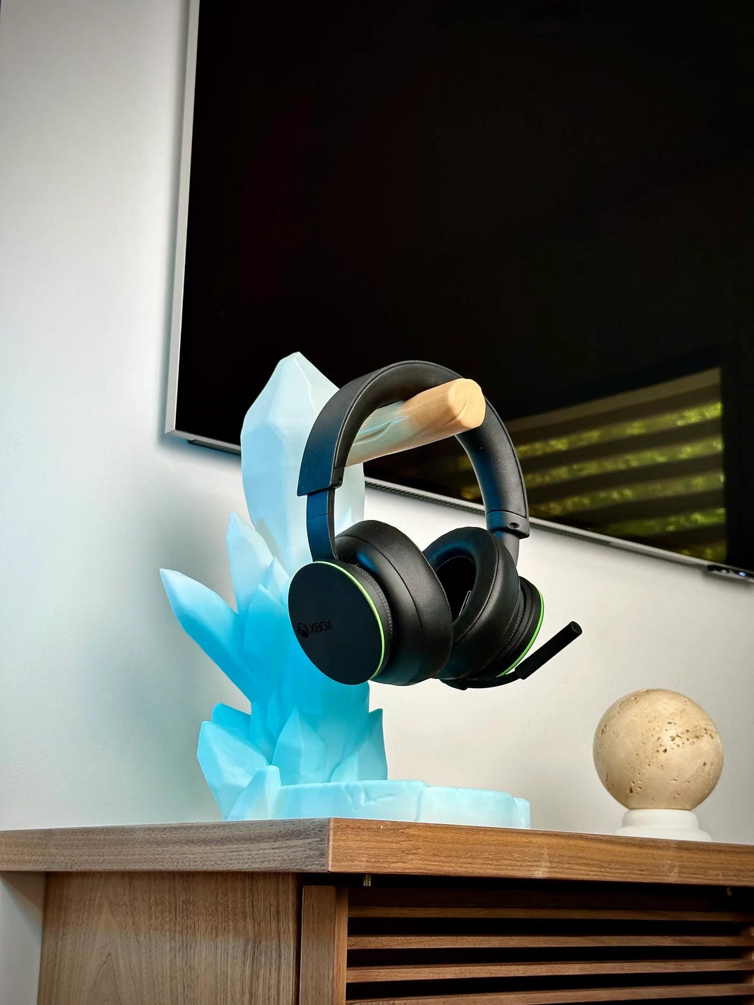 Crystal Headphone Display – Elegant & Sturdy Stand for Audiophiles and ...