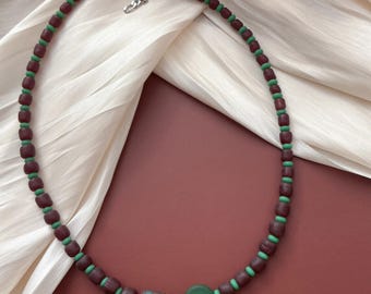 Handgemachter Tschechischer Glas Perlen Choker - Burgund & Smaragd Grün