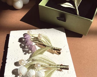 Handgefertigte Maiglöckchen Brosche | Seide gewickelte Blume Pin | Hochzeit Haarnadel & Boutonniere Set