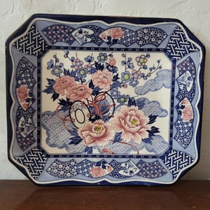 Vintage Japanese Imari Style Decorative Plate – Rectangular Porcelain with Floral Design