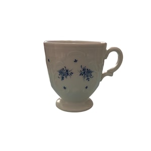 Vintage Bavarian Tea Cup - Fine Porcelain Teacup - Floral Design - Made in Bavaria - Collectible - Mother’s Day Gift
