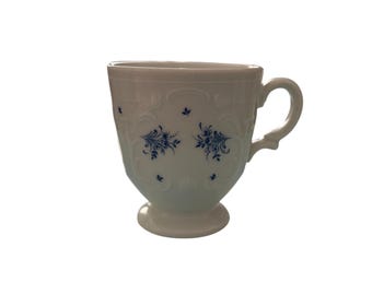Vintage Bavarian Tea Cup - Fine Porcelain Tea Cup - Floral Design - Made in Bavaria - Collectable - Gift for Mother's Day