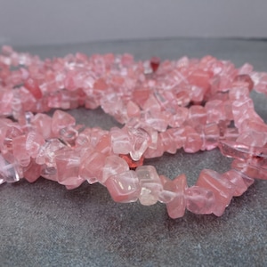 Strawberry Glass Chip Beads, 34&quot; Strand, Dyed