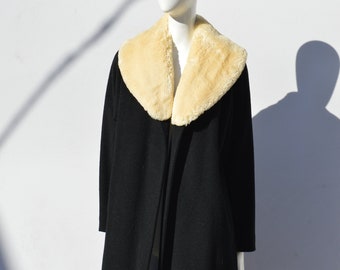 Vintage 50's FORSTMANN Coat overcoat classic Mid Century chic coat from BULLOCK'S Fur collar size M swing coat rockabilly