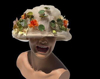 1960s Vintage Floral Hat - White Petals, Feather Accents - Etsy display picture 2