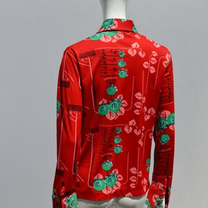 Vintage 70's Polyester blouse red abstract floral Pattern size M disco mid century modern novelty print by thekaliman image 3