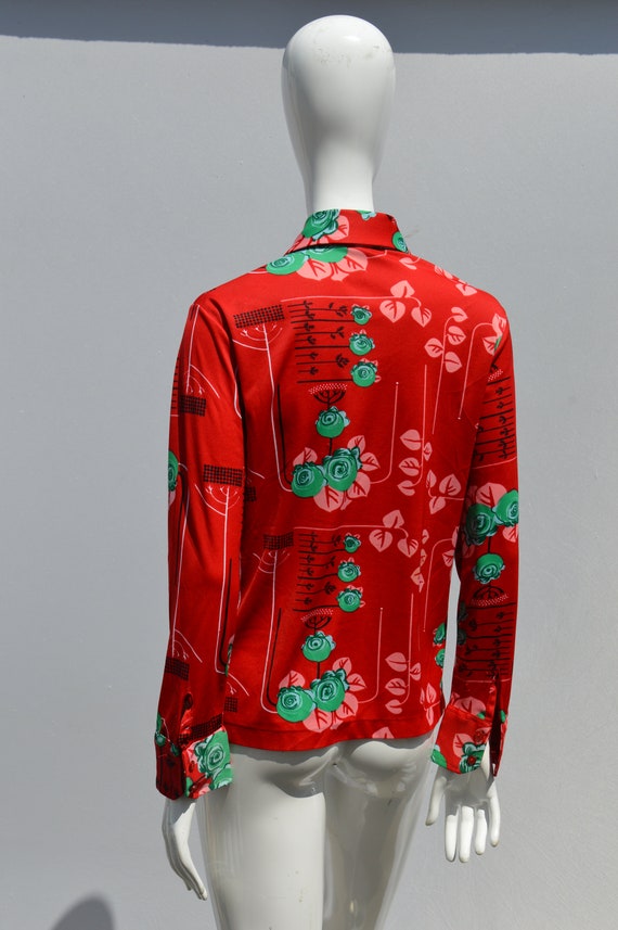 Vintage 70's Polyester blouse red abstract floral… - image 3