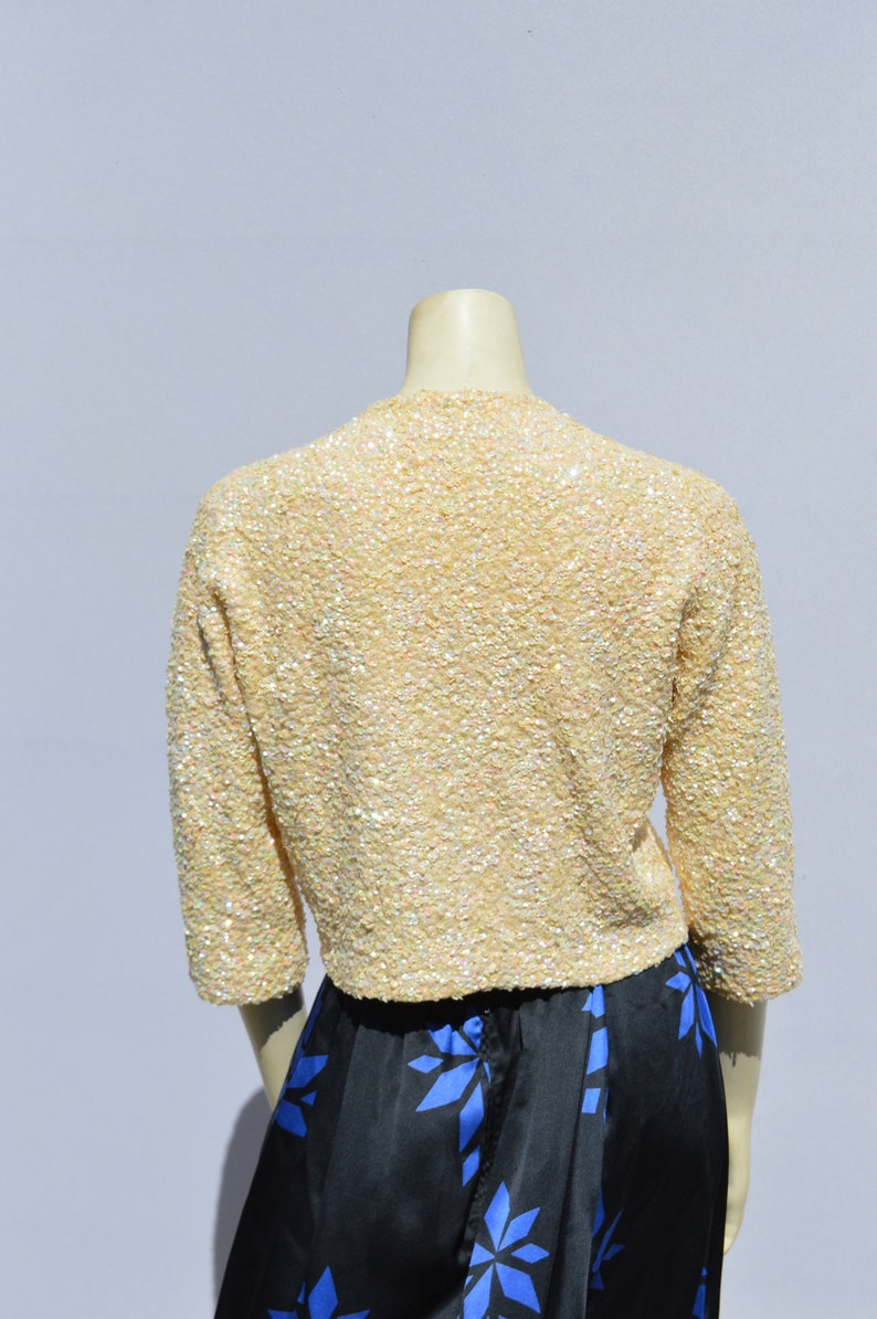 Vintage 60/'s DOREEN hand beaded all sequin short bolero sweater pearl buttons rockabilly size M