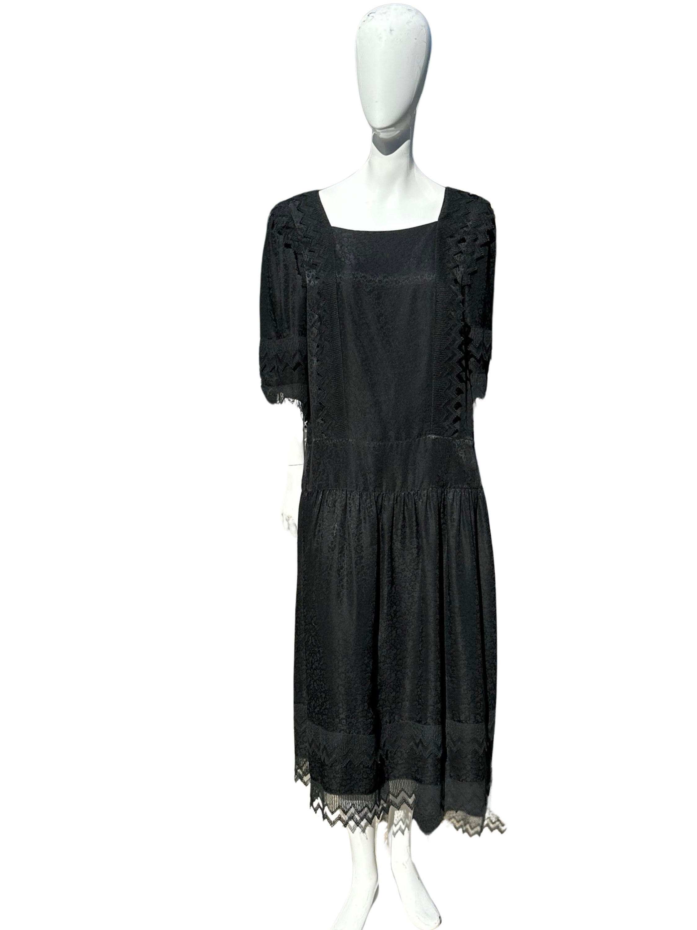 green emerald velvet dress Nicole Miller Artelier main image 1