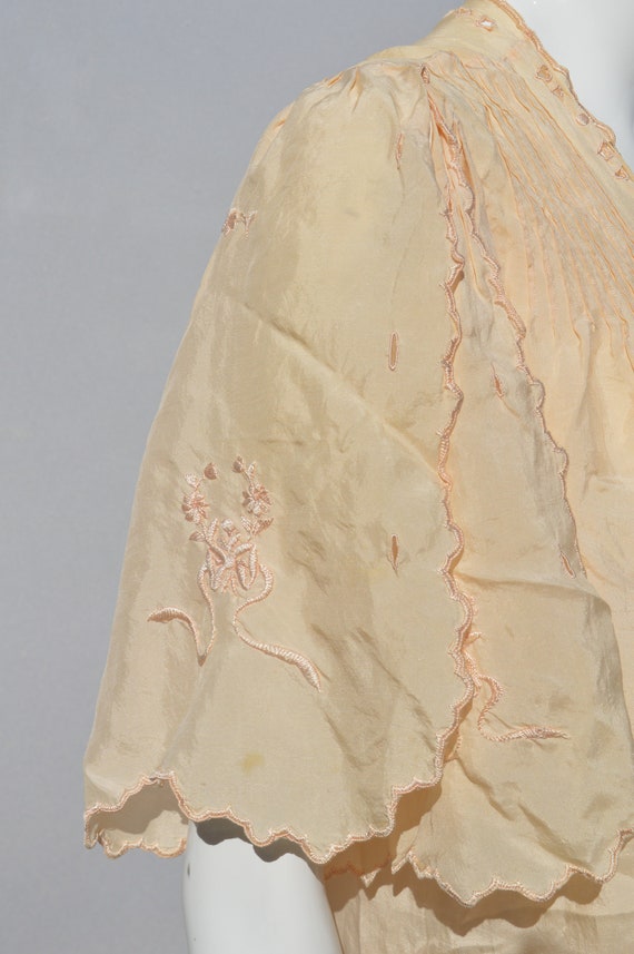 Vintage silk embroidered robe lingerie 40's art d… - image 7