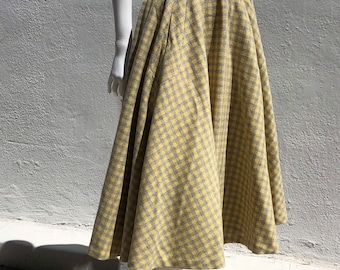 Vintage 50’s BETTE NORBET Tweed circular full skirt size 6 plaid yellow/gray checkered pattern swing new look