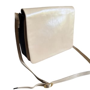 vintage 70s SALVATORE FERRAGAMO bi color leather purse shoulder bag beige and white large messenger style