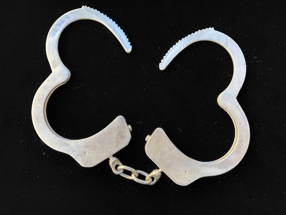 Vintage Tom Ford for Gucci 1998 iconic HANDCUFFS … - image 8