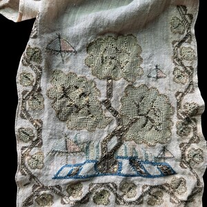 Vintage Art Deco embroidered scarf gold thread beach landscape 20s lien summer image 12