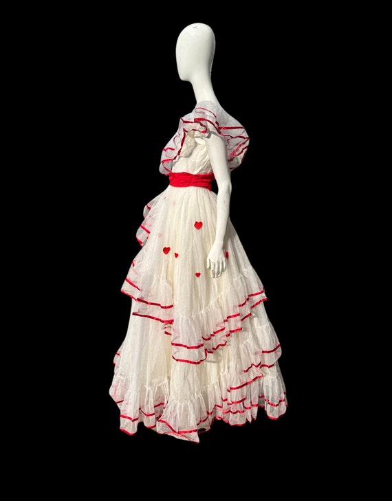Tulle skirt dress with lace bodice