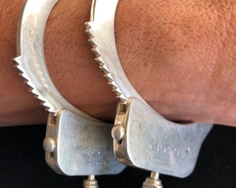 Vintage Tom Ford for Gucci 1998 Iconic HANDCUFFS Unisex Vintage Tom Ford for Gucci 1998 Iconic HANDCUFFS Unisex