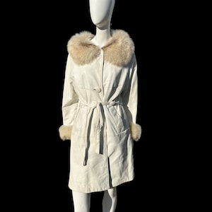 Vintage 60swhite leather coat patchwork pattern with for fur collar and cuffs MOD mid century size L