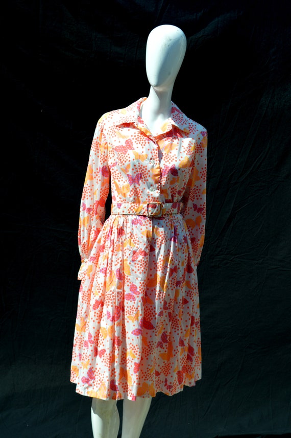 Vintage 70's butterfly novelty print shirtdress d… - image 2