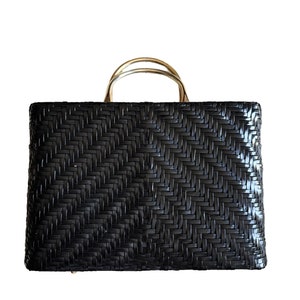 vintage 60s HAND MADE wicker purse Hong Kong Large purse bag handbag MOD brass handle chic gold lining Mint 15x10” basket bag