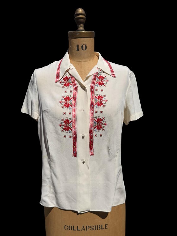 Vintage 40-50s hand embroidered hungarian silk blouse shirt formal dress blouse Small