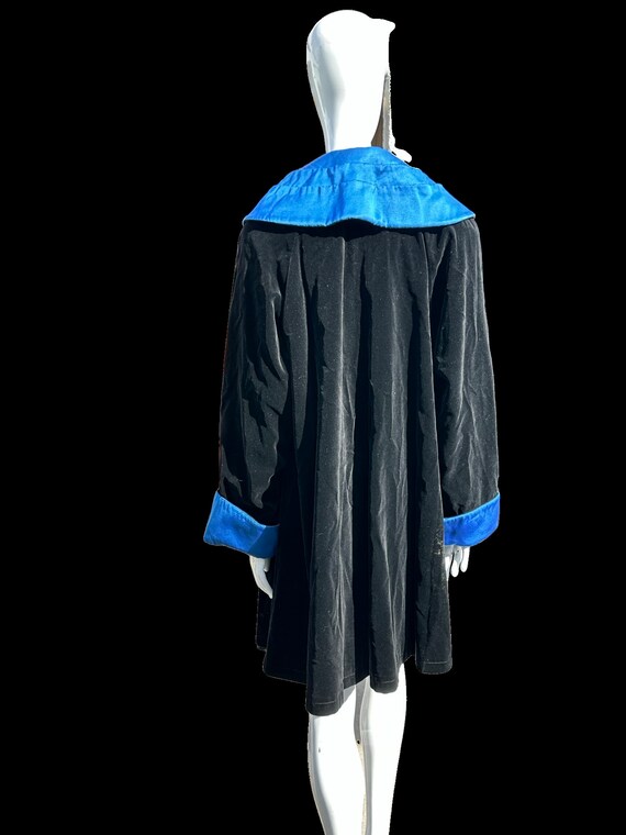 Vintage 80s rayon blend velvet coat by AVEDON  wi… - image 5