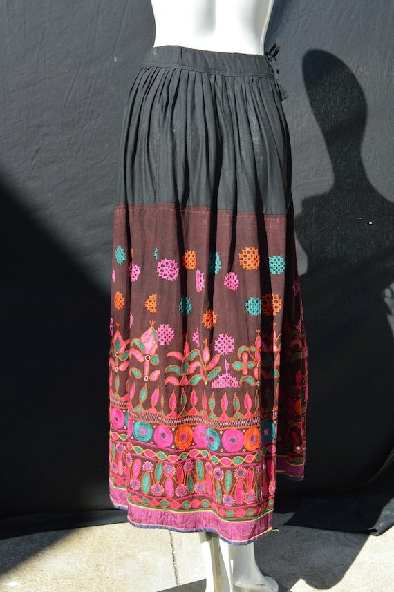 Vintage 70's hippie skirt Ethnic Embroidered Mirr… - image 2