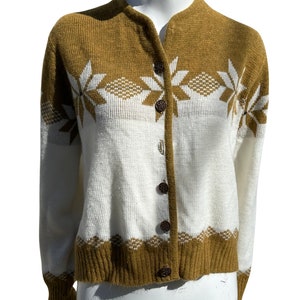 Vintage 60s acrylic sweater mod short ski women’s medium size