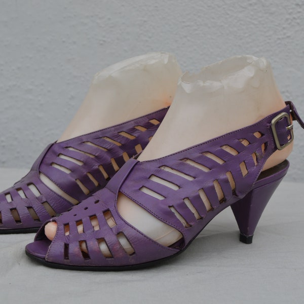 Vintage 80's Purple leather sandals shoes designer size 5 made in Italy original design by thekaliman