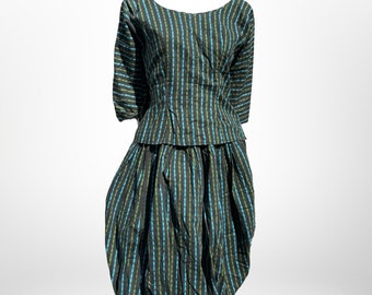 Vintage jaren 50 Sacks Fifth Avenue-jurkenset met bubbelrok en bijpassende top bezaaid met strassteentjes