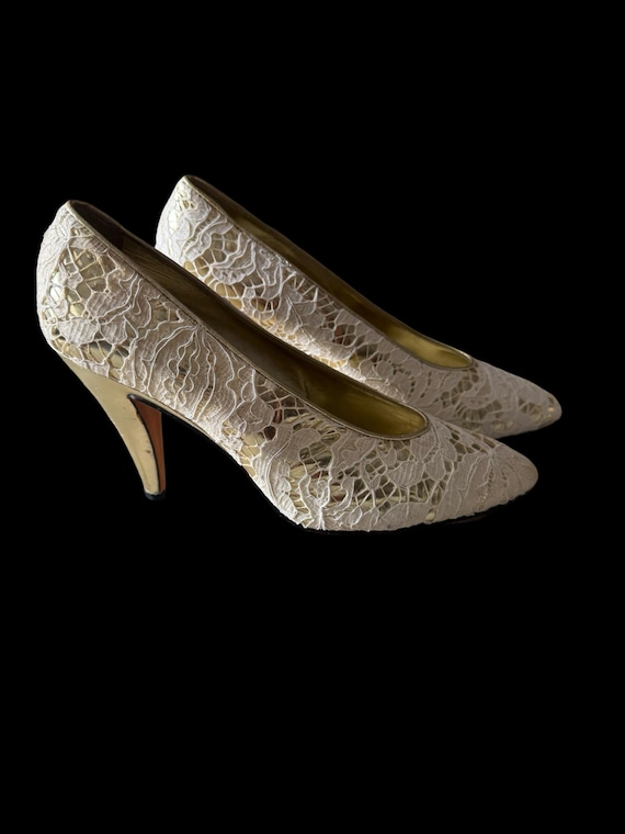 Vintage 80s ESCADA pumps shoes heels gold leather and lace size 1/2 M  Dinasty big hair wedding shoes