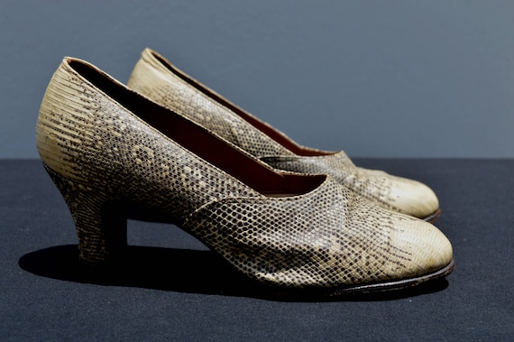 vintage 40's python pumps shoes snake skin shoes … - image 1