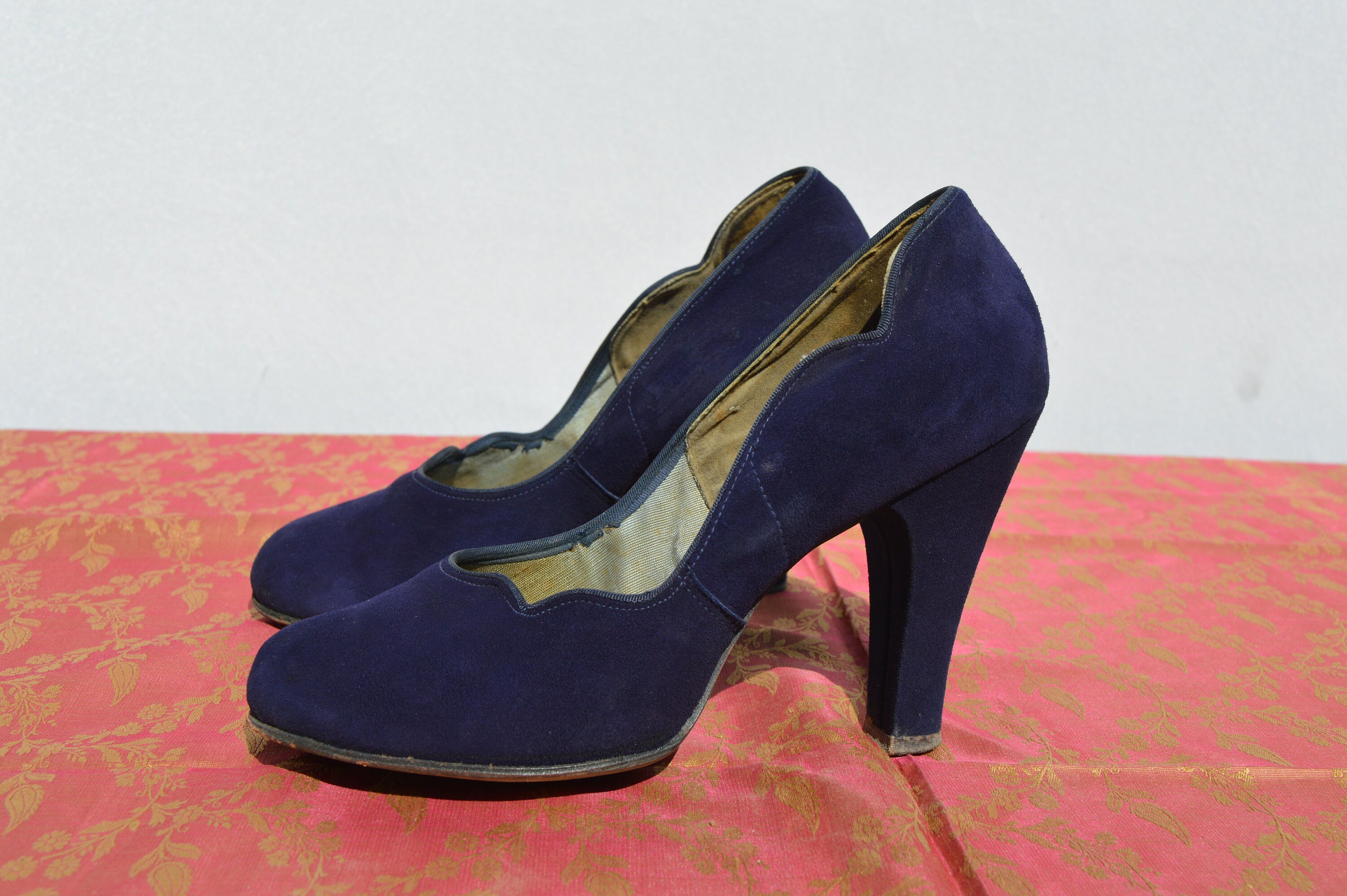 Vintage 40s Original CHARLES COREY Deep Blue Pumps Hand Crafted