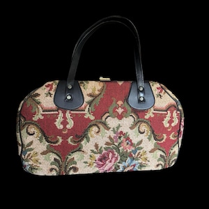 Vintage 60-70s LARGE Tapestry Carpet Bag Purse FLORAL pattern neddlepoint good condition