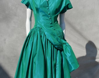 Vintage 50's green IRIDESCENT New Look dress pleated full skirt hourglass shape size 6 by thekaliman