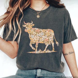 Comfort Colors® Cow Shirt, Retro Cow Lover T-Shirt, Trendy Cow Gift, Farm Gifts, Gift for Cow Lover, Wildflower Cows, Farm Gifts